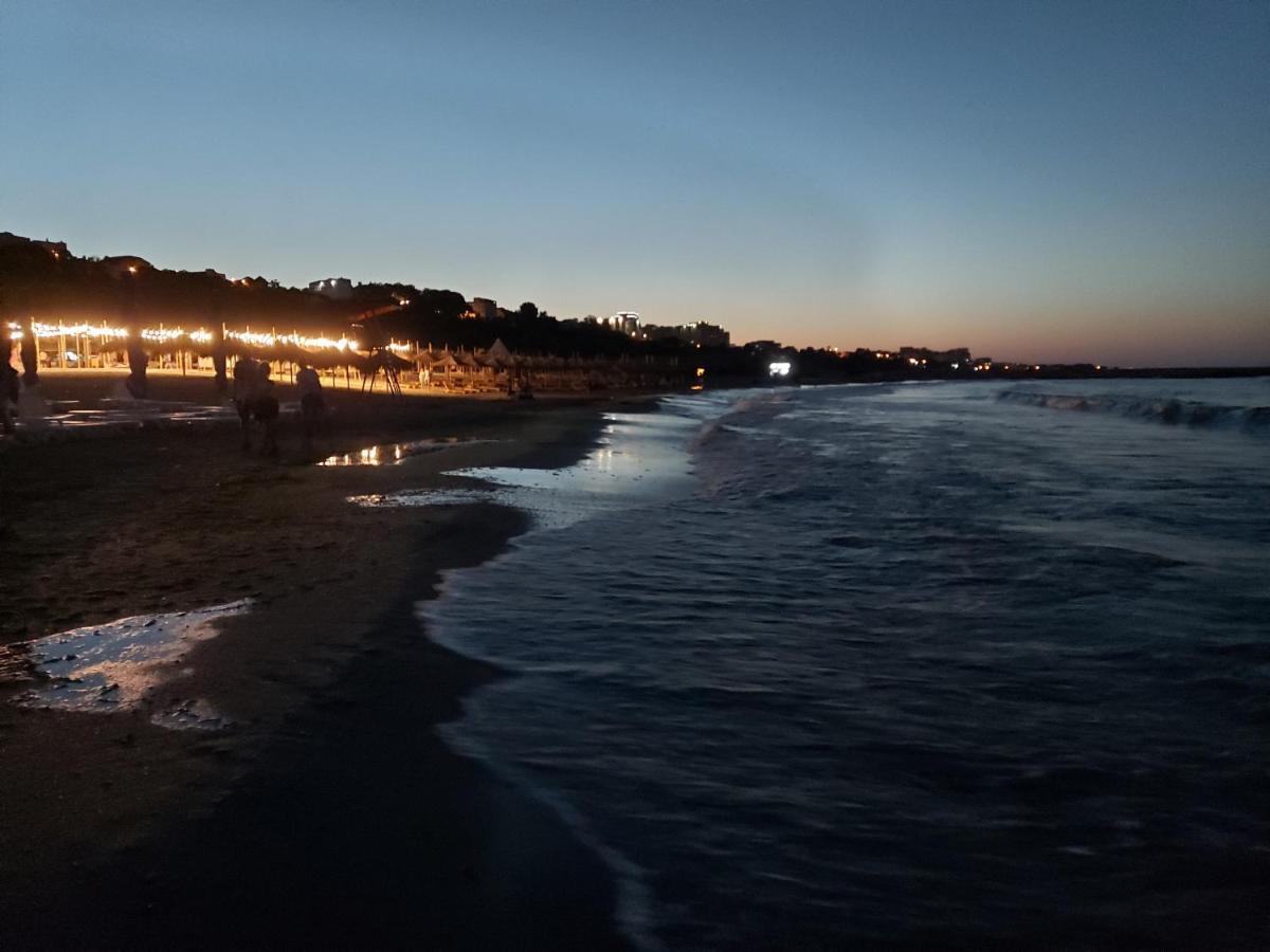 Andia Hotel Constanta Ngoại thất bức ảnh